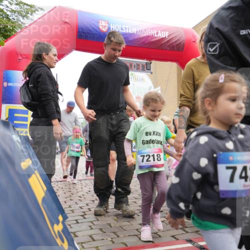 12.06.2026 - Holstenköstenlauf LAZAROV Photography http://msf.ph/oto/9741026 12.06.2026 15:11:08 Laufen 7540, 4, 7218, 742, 7436 meine-sportfotos.de