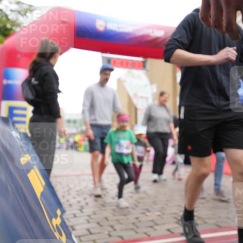 12.06.2026 - Holstenköstenlauf LAZAROV Photography http://msf.ph/oto/9741028 12.06.2026 15:11:10 Laufen 740 meine-sportfotos.de
