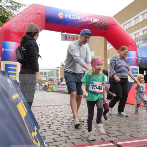 12.06.2026 - Holstenköstenlauf LAZAROV Photography http://msf.ph/oto/9741029 12.06.2026 15:11:11 Laufen 7540, 7019 meine-sportfotos.de