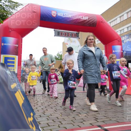 12.06.2026 - Holstenköstenlauf LAZAROV Photography http://msf.ph/oto/9741076 12.06.2026 15:14:00 Laufen 75, 7101, 7436, 7049, 7355, 7354, 7003 meine-sportfotos.de