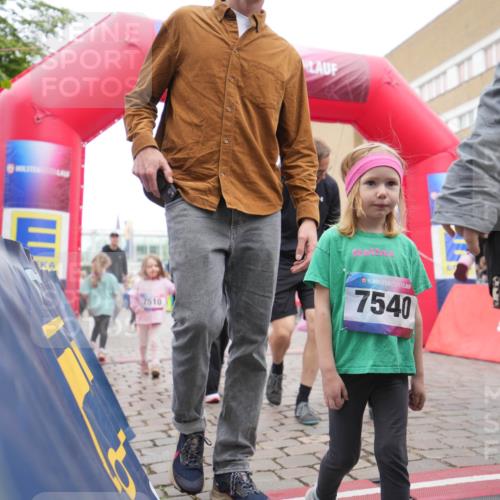 12.06.2026 - Holstenköstenlauf LAZAROV Photography http://msf.ph/oto/9741086 12.06.2026 15:14:22 Laufen 7510, 36, 7540 meine-sportfotos.de