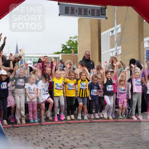 12.06.2026 - Holstenköstenlauf LAZAROV Photography http://msf.ph/oto/9741112 12.06.2026 15:07:44 Laufen 717, 45, 7188, 7130, 744, 0, 7444, 753, 7036, 7035, 749, 89, 7171, 7490, 7342 meine-sportfotos.de