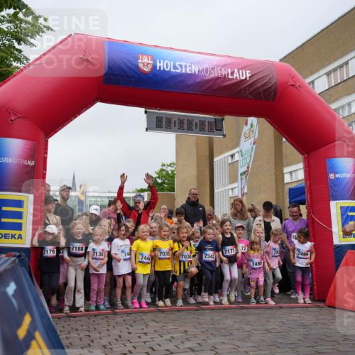 12.06.2026 - Holstenköstenlauf LAZAROV Photography http://msf.ph/oto/9741113 12.06.2026 15:07:48 Laufen 7188, 7179, 7130, 744, 7035, 7171, 72, 753, 7444, 7036, 7342, 7490, 7499, 5 meine-sportfotos.de