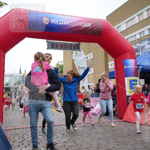 12.06.2026 - Holstenköstenlauf LAZAROV Photography http://msf.ph/oto/9741165 12.06.2026 15:13:17 Laufen 7555, 7237, 747 meine-sportfotos.de