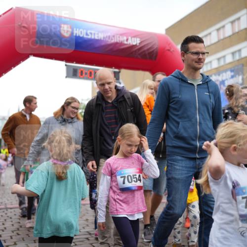 12.06.2026 - Holstenköstenlauf LAZAROV Photography http://msf.ph/oto/9741203 12.06.2026 15:14:17 Laufen 7054, 747 meine-sportfotos.de
