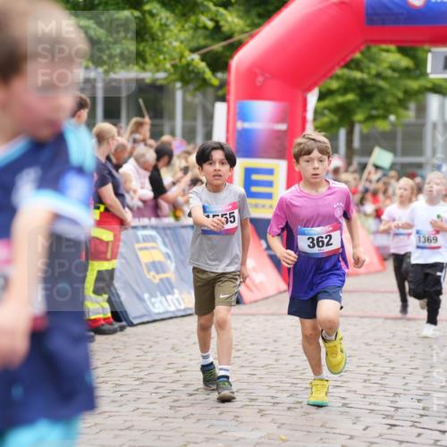 12.06.2026 - Holstenköstenlauf LAZAROV Photography http://msf.ph/oto/9741270 12.06.2026 15:36:36 Laufen 89, 55, 362, 1369, 36, 58, 78, 84, 103, 186, 362, 400, 783, 1267, 1369, 1402, 1458 meine-sportfotos.de
