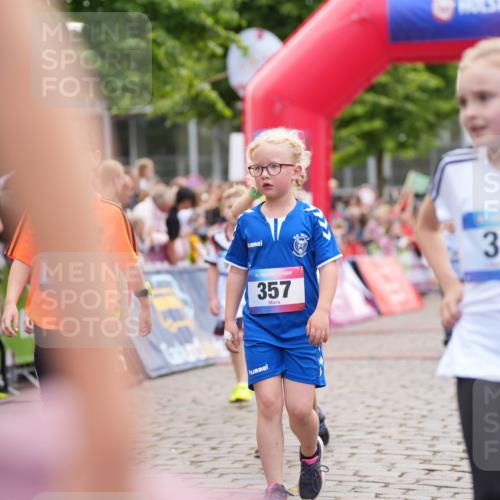 12.06.2026 - Holstenköstenlauf LAZAROV Photography http://msf.ph/oto/9741312 12.06.2026 15:37:12 Laufen 357, 354, 56, 81, 187, 365, 396, 530, 535, 762, 768, 1371, 1417 meine-sportfotos.de