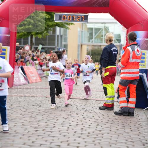 12.06.2026 - Holstenköstenlauf LAZAROV Photography http://msf.ph/oto/9741333 12.06.2026 15:37:30 Laufen 1372, 1145, 0, 07, 27, 32, 1493, 32, 65, 358, 413, 780, 1141, 1143, 1415, 1500 meine-sportfotos.de