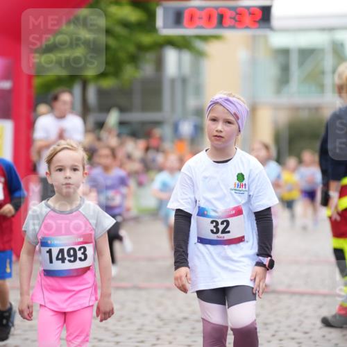 12.06.2026 - Holstenköstenlauf LAZAROV Photography http://msf.ph/oto/9741338 12.06.2026 15:37:34 Laufen 780, 36, 1493, 0, 07, 33, 3, 32, 65, 358, 411, 413, 525, 764, 780, 788, 1141, 1266, 1376, 1415, 1500 meine-sportfotos.de