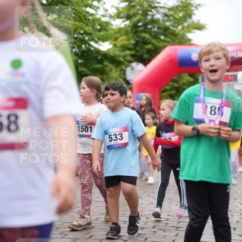 12.06.2026 - Holstenköstenlauf LAZAROV Photography http://msf.ph/oto/9741424 12.06.2026 15:39:06 Laufen 11, 1368, 1501, 533, 185, 101, 135, 784, 785, 791, 921, 922, 1265, 1377, 1522 meine-sportfotos.de