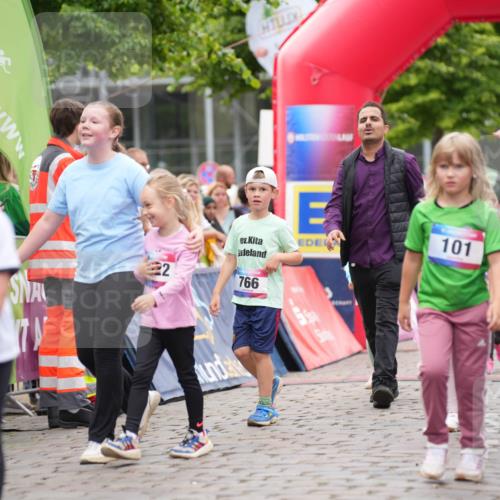 12.06.2026 - Holstenköstenlauf LAZAROV Photography http://msf.ph/oto/9741440 12.06.2026 15:39:19 Laufen 135, 22, 766, 101, 922, 54, 104, 534, 540, 925, 1374, 1420, 1489 meine-sportfotos.de