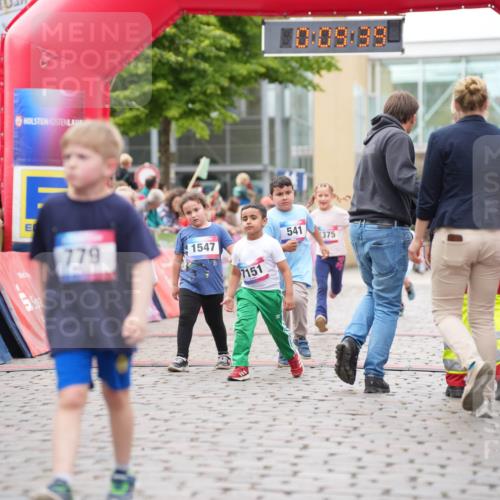 12.06.2026 - Holstenköstenlauf LAZAROV Photography http://msf.ph/oto/9741457 12.06.2026 15:39:41 Laufen 779, 1547, 7151, 10, 09, 39, 541, 375, 541, 774, 1365, 1375, 1537 meine-sportfotos.de