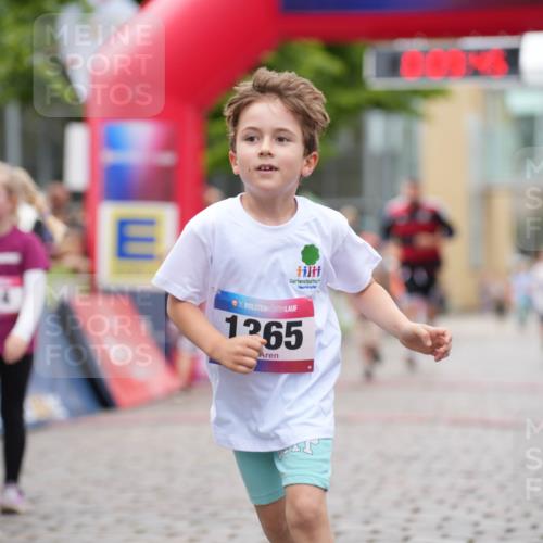 12.06.2026 - Holstenköstenlauf LAZAROV Photography http://msf.ph/oto/9741469 12.06.2026 15:39:48 Laufen 774, 36, 1265, 360, 1537 meine-sportfotos.de