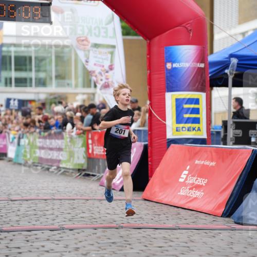 12.06.2026 - Holstenköstenlauf LAZAROV Photography http://msf.ph/oto/9741567 12.06.2026 16:05:11 Laufen 10, 06, 09, 201, 0, 0, 201 meine-sportfotos.de