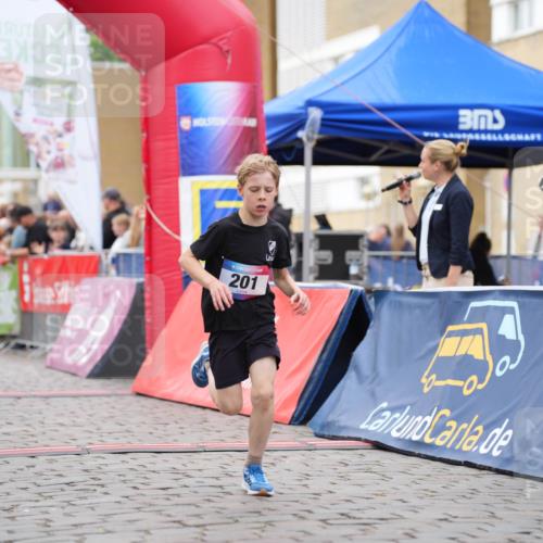 12.06.2026 - Holstenköstenlauf LAZAROV Photography http://msf.ph/oto/9741568 12.06.2026 16:05:11 Laufen 60, 201, 201 meine-sportfotos.de