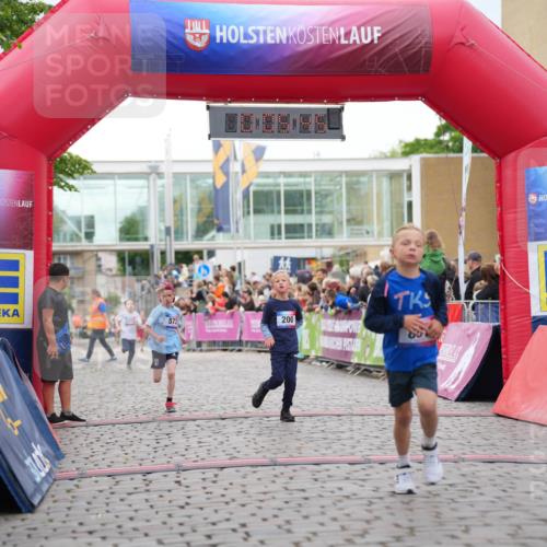 12.06.2026 - Holstenköstenlauf LAZAROV Photography http://msf.ph/oto/9741592 12.06.2026 16:05:47 Laufen 200, 573, 80, 200, 573, 801, 806, 1013 meine-sportfotos.de
