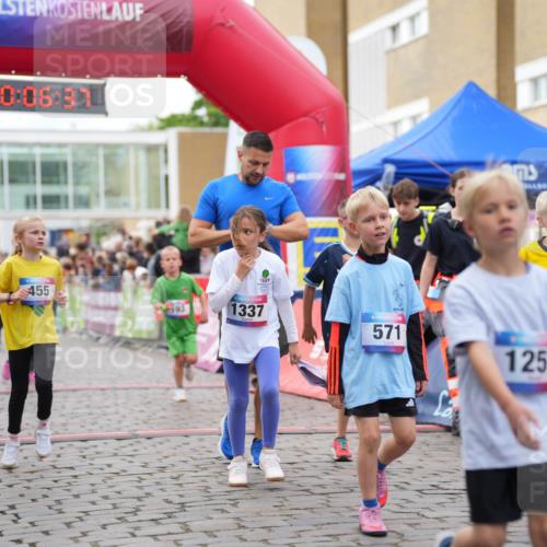 12.06.2026 - Holstenköstenlauf LAZAROV Photography http://msf.ph/oto/9741674 12.06.2026 16:06:39 Laufen 10, 06, 37, 455, 1337, 571, 5, 1231, 125, 37, 7, 193, 204, 327, 455, 1130, 1250, 1359, 1388, 1394, 1527 meine-sportfotos.de