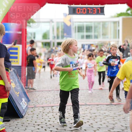 12.06.2026 - Holstenköstenlauf LAZAROV Photography http://msf.ph/oto/9741763 12.06.2026 16:07:39 Laufen 1383, 10, 07, 31, 100, 27, 153, 195, 390, 441, 444, 454, 546, 547, 775, 815, 821, 1221, 1241, 1334, 1336, 1355, 1356, 1383, 1392, 1393, 1407, 1408, 1411 meine-sportfotos.de