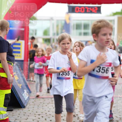 12.06.2026 - Holstenköstenlauf LAZAROV Photography http://msf.ph/oto/9741773 12.06.2026 16:07:44 Laufen 0, 07, 42, 1355, 4, 3565, 153, 158, 195, 345, 414, 441, 444, 546, 547, 553, 814, 815, 821, 1128, 1221, 1241, 1248, 1334, 1335, 1336, 1407, 1408, 1411 meine-sportfotos.de