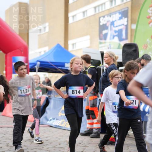 12.06.2026 - Holstenköstenlauf LAZAROV Photography http://msf.ph/oto/9741782 12.06.2026 16:07:54 Laufen 553, 345, 1128, 58, 814, 4325, 11, 21, 12, 158, 333, 417, 422, 426, 450, 769, 817, 819, 1123, 1246 meine-sportfotos.de