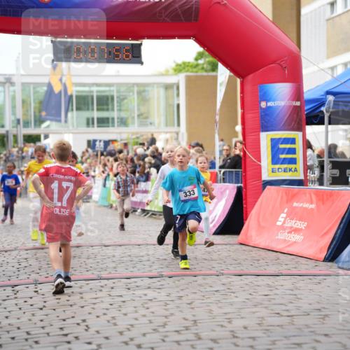 12.06.2026 - Holstenköstenlauf LAZAROV Photography http://msf.ph/oto/9741790 12.06.2026 16:07:58 Laufen 17, 333, 4, 5, 333, 417, 422, 426, 450, 559, 769, 812, 817, 819, 1123, 1246, 1343, 1348, 1349, 1353, 1386 meine-sportfotos.de