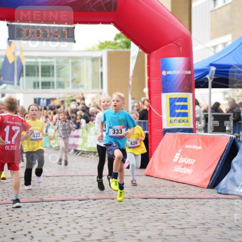 12.06.2026 - Holstenköstenlauf LAZAROV Photography http://msf.ph/oto/9741791 12.06.2026 16:07:59 Laufen 0, 00, 51, 17, 422, 333, 426, 5, 333, 417, 422, 426, 450, 559, 561, 769, 812, 817, 819, 1123, 1246, 1343, 1348, 1349, 1353, 1386 meine-sportfotos.de