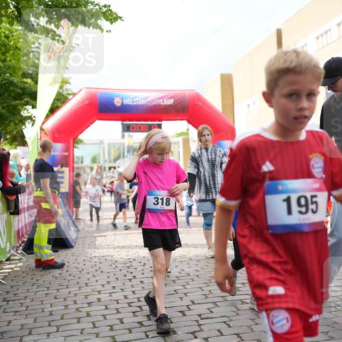 12.06.2026 - Holstenköstenlauf LAZAROV Photography http://msf.ph/oto/9741814 12.06.2026 16:08:14 Laufen 0, 08, 12, 318, 195, 11, 60, 140, 338, 342, 391, 395, 568, 668, 674, 933, 1132, 1238, 1240, 1249, 1255, 1338, 1341, 1350, 1561 meine-sportfotos.de