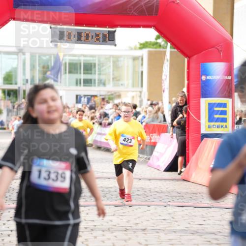 12.06.2026 - Holstenköstenlauf LAZAROV Photography http://msf.ph/oto/9741988 12.06.2026 16:10:29 Laufen 1339, 423, 936, 2, 421, 423, 1127 meine-sportfotos.de