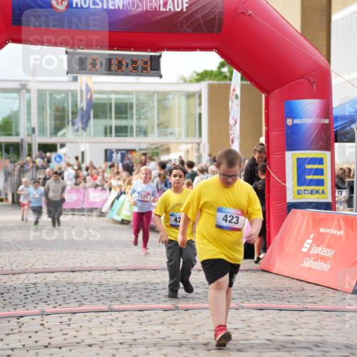 12.06.2026 - Holstenköstenlauf LAZAROV Photography http://msf.ph/oto/9741990 12.06.2026 16:10:31 Laufen 1127, 42, 423, 9, 421, 567, 1127 meine-sportfotos.de
