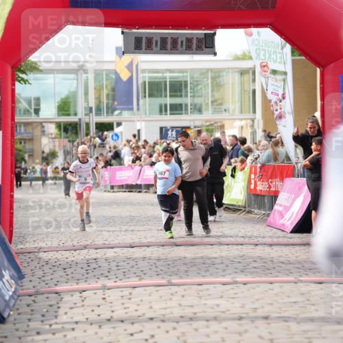 12.06.2026 - Holstenköstenlauf LAZAROV Photography http://msf.ph/oto/9742000 12.06.2026 16:10:37 Laufen 567, 1, 9, 567 meine-sportfotos.de