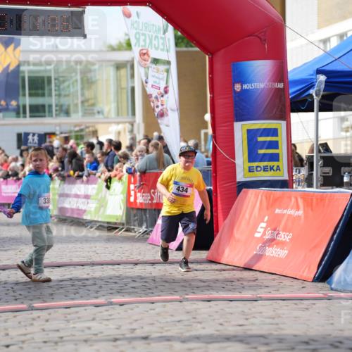 12.06.2026 - Holstenköstenlauf LAZAROV Photography http://msf.ph/oto/9742038 12.06.2026 16:11:08 Laufen 330, 5, 434, 131, 00, 434 meine-sportfotos.de