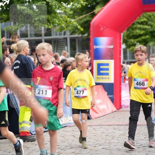 12.06.2026 - Holstenköstenlauf LAZAROV Photography http://msf.ph/oto/9742100 12.06.2026 16:20:48 Laufen 211, 477, 6, 466, 0, 09, 73, 94, 472, 475, 615, 840 meine-sportfotos.de