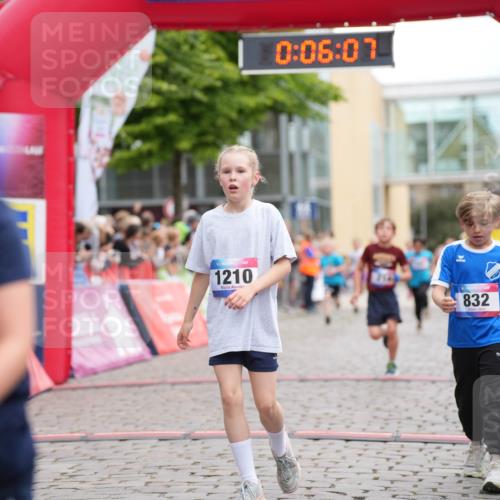 12.06.2026 - Holstenköstenlauf LAZAROV Photography http://msf.ph/oto/9742124 12.06.2026 16:21:05 Laufen 205, 1210, 0, 06, 07, 832, 171, 213, 214, 294, 315, 387, 458, 486, 588, 604, 608, 1187, 1210, 1484 meine-sportfotos.de