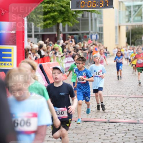 12.06.2026 - Holstenköstenlauf LAZAROV Photography http://msf.ph/oto/9742159 12.06.2026 16:21:35 Laufen 606, 30, 0, 08, 37, 950, 613, 71, 114, 292, 470, 474, 613, 696, 830, 865, 947, 950, 953, 954, 1197, 1214 meine-sportfotos.de