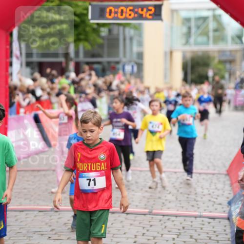 12.06.2026 - Holstenköstenlauf LAZAROV Photography http://msf.ph/oto/9742167 12.06.2026 16:21:39 Laufen 696, 0, 06, 42, 129, 71, 71, 114, 292, 304, 316, 468, 473, 474, 480, 605, 612, 829, 865, 868, 947, 953, 954, 1190, 1197, 1214, 1330 meine-sportfotos.de