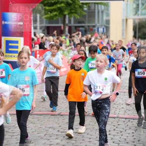 12.06.2026 - Holstenköstenlauf LAZAROV Photography http://msf.ph/oto/9742194 12.06.2026 16:21:59 Laufen 1023, 307, 6, 1102, 70, 313, 850, 5, 51, 131, 165, 209, 289, 295, 296, 301, 307, 467, 479, 610, 689, 694, 706, 850, 851, 856, 861, 1102, 1111, 1199, 1318, 1320, 1525, 1560 meine-sportfotos.de