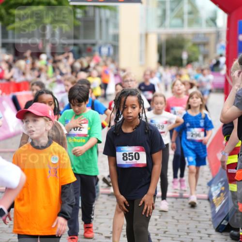 12.06.2026 - Holstenköstenlauf LAZAROV Photography http://msf.ph/oto/9742198 12.06.2026 16:22:02 Laufen 1313, 65, 850, 89, 296, 5, 51, 131, 165, 295, 296, 301, 313, 467, 479, 583, 610, 689, 694, 706, 851, 856, 861, 1199, 1317, 1318 meine-sportfotos.de