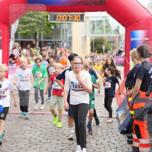 12.06.2026 - Holstenköstenlauf LAZAROV Photography http://msf.ph/oto/9742235 12.06.2026 16:22:28 Laufen 77, 212, 838, 684, 1200, 0, 07, 30, 141, 145, 1033, 864, 145, 169, 302, 303, 383, 464, 482, 584, 684, 831, 836, 842, 848, 849, 859, 864, 951, 1025, 1118, 1543 meine-sportfotos.de