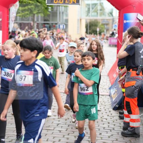 12.06.2026 - Holstenköstenlauf LAZAROV Photography http://msf.ph/oto/9742240 12.06.2026 16:22:32 Laufen 831, 386, 97, 962, 166, 303, 383, 464, 576, 584, 676, 828, 842, 848, 859, 951, 1025, 1118, 1476, 1543 meine-sportfotos.de