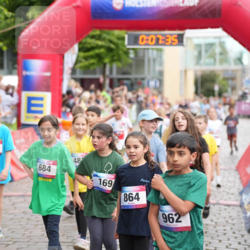 12.06.2026 - Holstenköstenlauf LAZAROV Photography http://msf.ph/oto/9742242 12.06.2026 16:22:33 Laufen 0, 07, 35, 302, 684, 48, 169, 864, 962, 166, 303, 576, 584, 676, 828, 842, 847, 848, 859, 951, 1025, 1118, 1476, 1543 meine-sportfotos.de