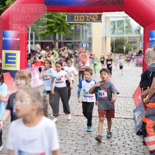 12.06.2026 - Holstenköstenlauf LAZAROV Photography http://msf.ph/oto/9742254 12.06.2026 16:22:39 Laufen 584, 0, 07, 42, 576, 576, 166, 1470, 951, 35, 166, 170, 576, 581, 676, 687, 828, 847, 862, 870, 1476 meine-sportfotos.de