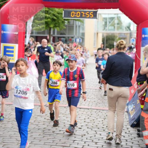12.06.2026 - Holstenköstenlauf LAZAROV Photography http://msf.ph/oto/9742276 12.06.2026 16:22:53 Laufen 1475, 826, 1206, 286, 0, 07, 55, 110, 61, 110, 284, 285, 286, 288, 297, 305, 385, 481, 589, 693, 695, 703, 826, 844, 845, 1028, 1100, 1113, 1185, 1220 meine-sportfotos.de