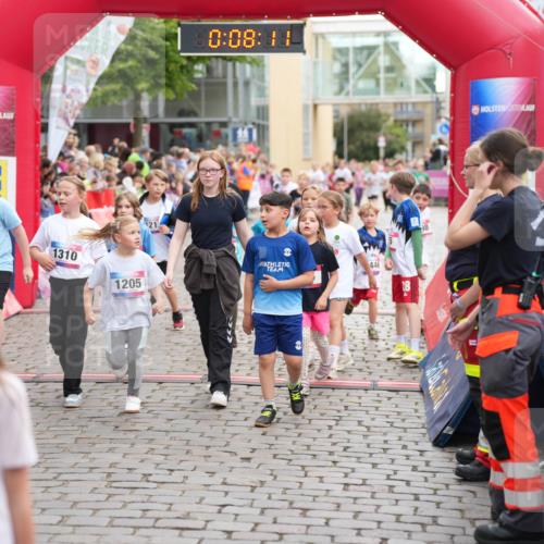 12.06.2026 - Holstenköstenlauf LAZAROV Photography http://msf.ph/oto/9742303 12.06.2026 16:23:09 Laufen 1026, 1329, 0, 08, 11, 607, 1310, 446, 1205, 18, 8, 167, 215, 293, 312, 595, 607, 705, 824, 834, 1098, 1105, 1194, 1205, 1213, 1216, 1321, 1323, 1327, 1536 meine-sportfotos.de