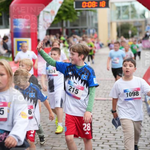 12.06.2026 - Holstenköstenlauf LAZAROV Photography http://msf.ph/oto/9742317 12.06.2026 16:23:16 Laufen 1105, 6, 0, 08, 18, 14, 834, 215, 28, 1098, 98, 119, 138, 164, 207, 465, 590, 595, 685, 698, 841, 1209, 1216, 1321, 1327, 1429, 1502 meine-sportfotos.de