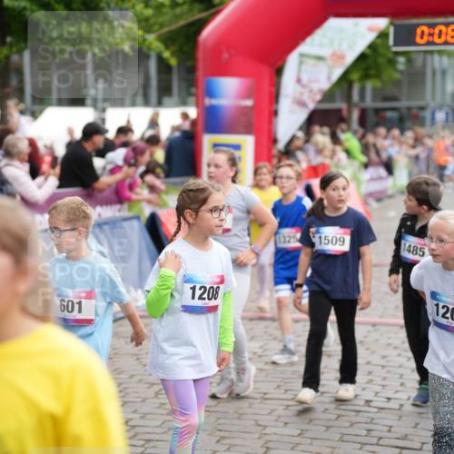 12.06.2026 - Holstenköstenlauf LAZAROV Photography http://msf.ph/oto/9742359 12.06.2026 16:23:41 Laufen 944, 001, 601, 1208, 0, 08, 43, 1325, 1509, 1485, 1207, 14, 308, 384, 484, 585, 587, 863, 1107, 1120, 1195, 1325, 1491 meine-sportfotos.de