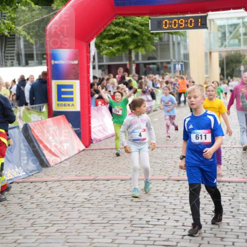 12.06.2026 - Holstenköstenlauf LAZAROV Photography http://msf.ph/oto/9742380 12.06.2026 16:23:59 Laufen 704, 0, 09, 01, 4, 611, 4, 460, 579, 580, 675, 690, 692, 704, 1109, 1117, 1380 meine-sportfotos.de