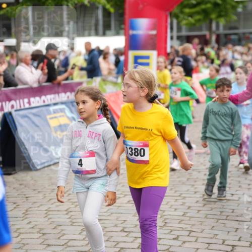12.06.2026 - Holstenköstenlauf LAZAROV Photography http://msf.ph/oto/9742387 12.06.2026 16:24:03 Laufen 4, 1380, 460, 580, 675, 690, 692, 1109, 1117, 1191, 1331, 1467 meine-sportfotos.de