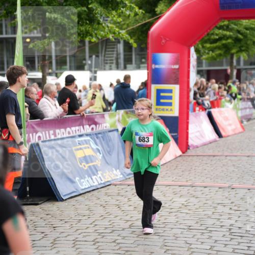 12.06.2026 - Holstenköstenlauf LAZAROV Photography http://msf.ph/oto/9742409 12.06.2026 16:24:26 Laufen 1083, 683, 10, 09, 28, 1212 meine-sportfotos.de