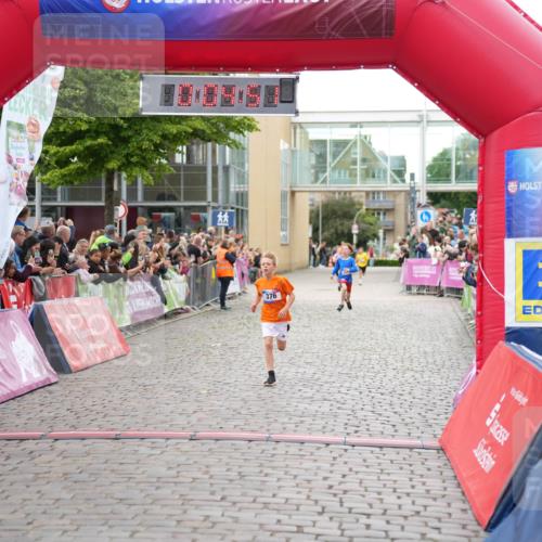 12.06.2026 - Holstenköstenlauf LAZAROV Photography http://msf.ph/oto/9742495 12.06.2026 16:34:53 Laufen 376, 224, 373, 376 meine-sportfotos.de