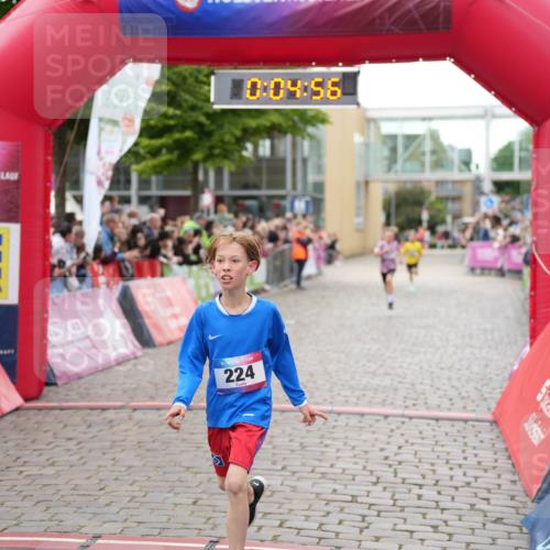 12.06.2026 - Holstenköstenlauf LAZAROV Photography http://msf.ph/oto/9742500 12.06.2026 16:34:58 Laufen 0, 04, 56, 224, 224, 371, 490 meine-sportfotos.de